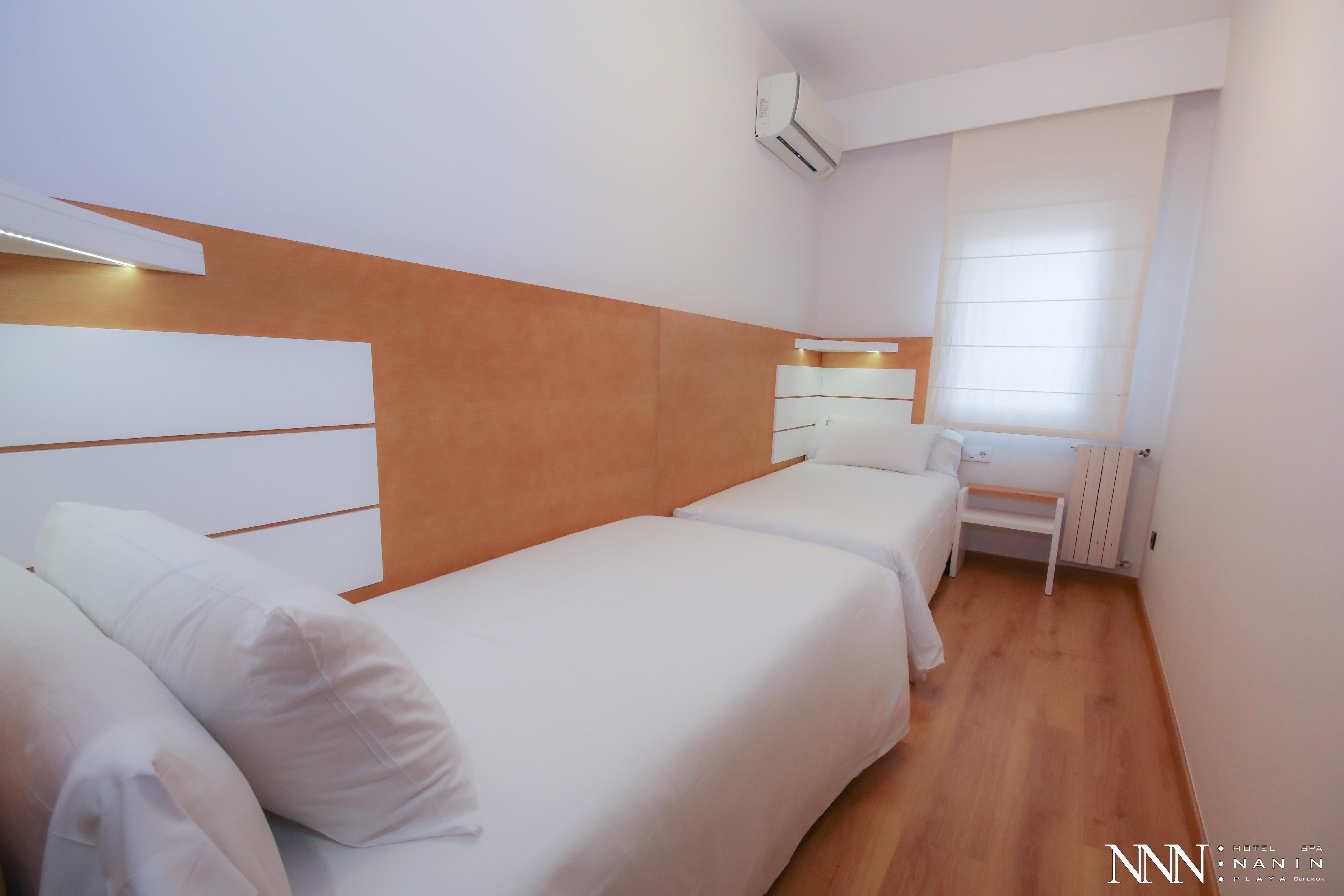 Hotel Spa Nanin Playa Sanxenxo Exterior photo